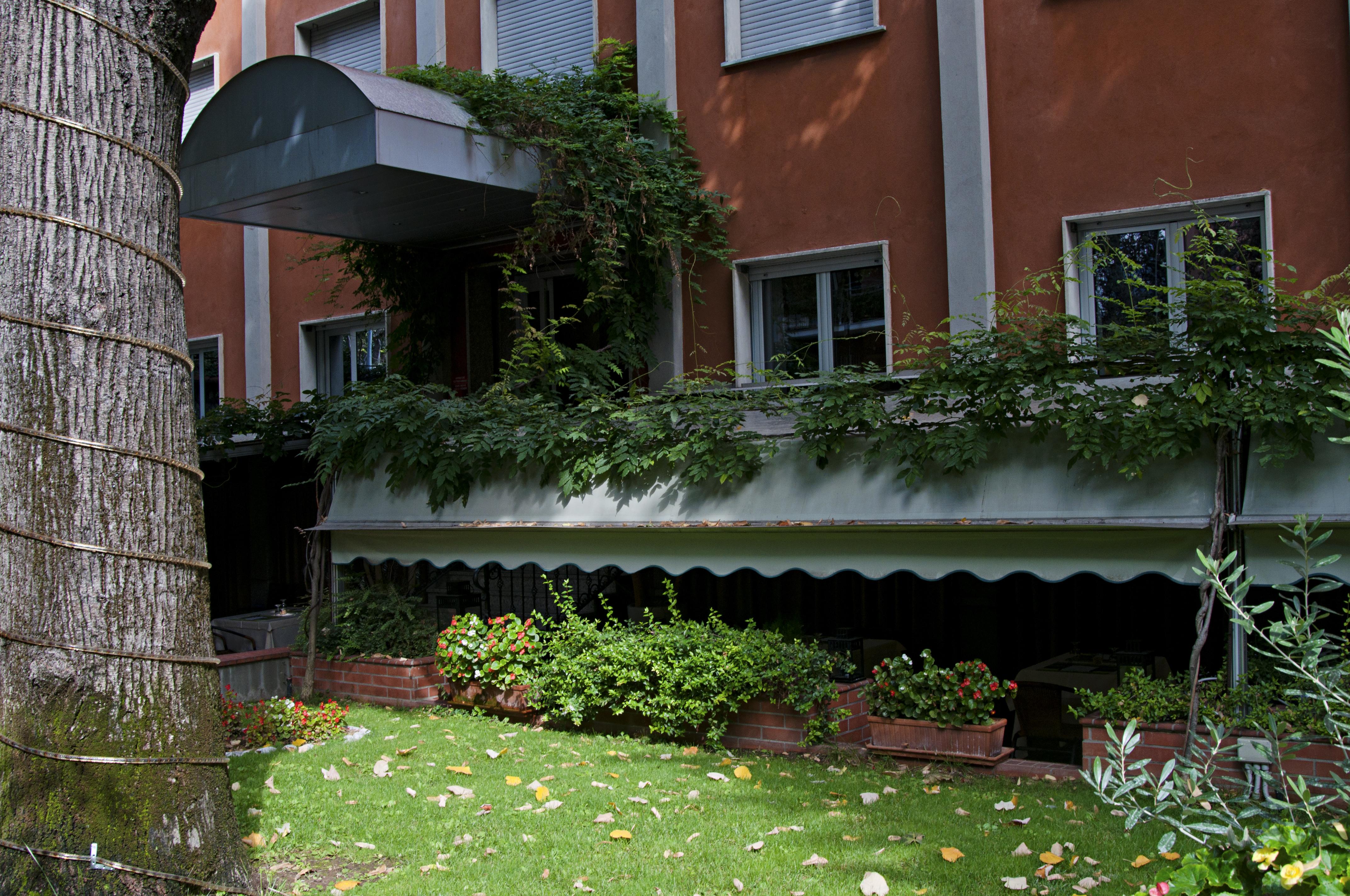 Eco Hotel Milano & Bioriso Restaurant Exterior photo